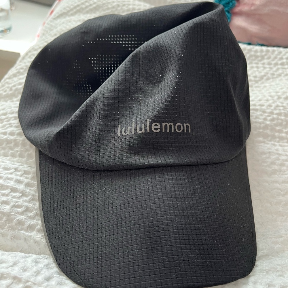Lululemon fast and free hat